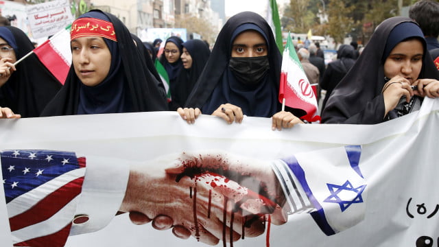 Milhares de manifestantes protestam no Irã contra autoridades israelitas