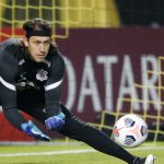 Cássio usa rede social para festejar marca de 700 jogos pelo Corinthians: 'Privilegiado'