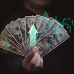 Dólar segue alta externa após Fed e Copom sem novidades