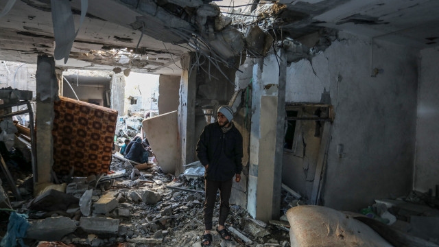 Após Netanyahu rejeitar cessar-fogo; ataque israelense faz 13 mortos