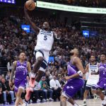 Anthony Edwards 'levanta' ginásio com enterrada e lidera vitória do Minnesota Timberwolves