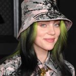 Billie Eilish coloca seguidores nos 'melhores amigos' do Instagram e emociona fã brasileira