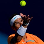 Em retorno ao circuito, Nadal arrasa jovem italiano na estreia em Barcelona