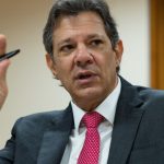 Cenário externo explica dois terços do que está acontecendo no Brasil, diz Haddad sobre o dólar
