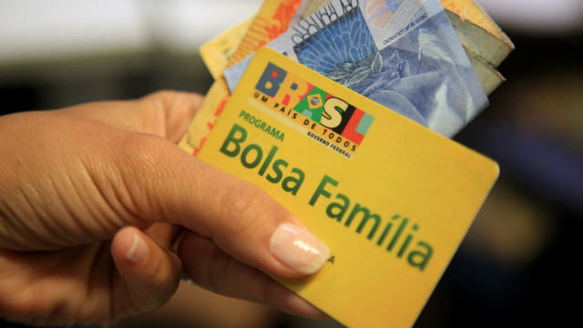 Caixa conclui pagamento da parcela do Bolsa Família de novembro