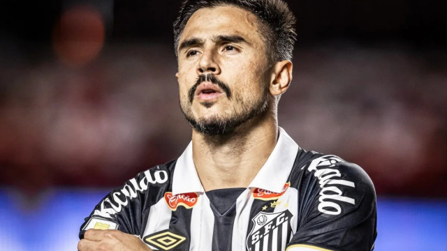 Santos deve ficar com Gil e negocia saídas de Giuliano e Willian Bigode