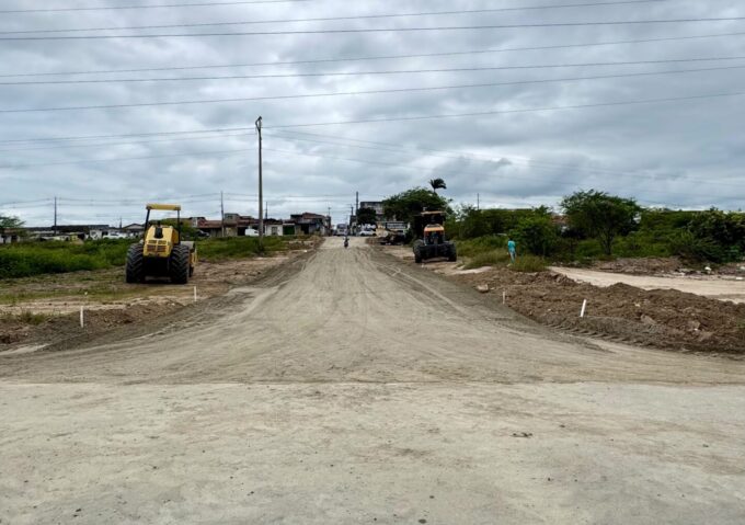 Obra na Avenida Plínio Lemos vai ampliar mobilidade urbana na Zona Oeste de Campina Grande