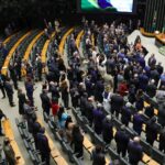 Câmara deve votar nesta segunda MP que zera taxa sobre compras de até US$ 50