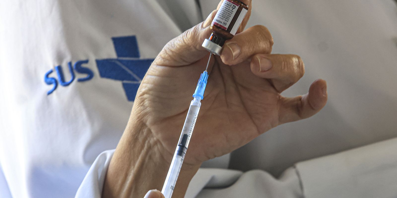 Anvisa amplia indicação da vacina MenQuadfi para bebês a partir de 6 semanas