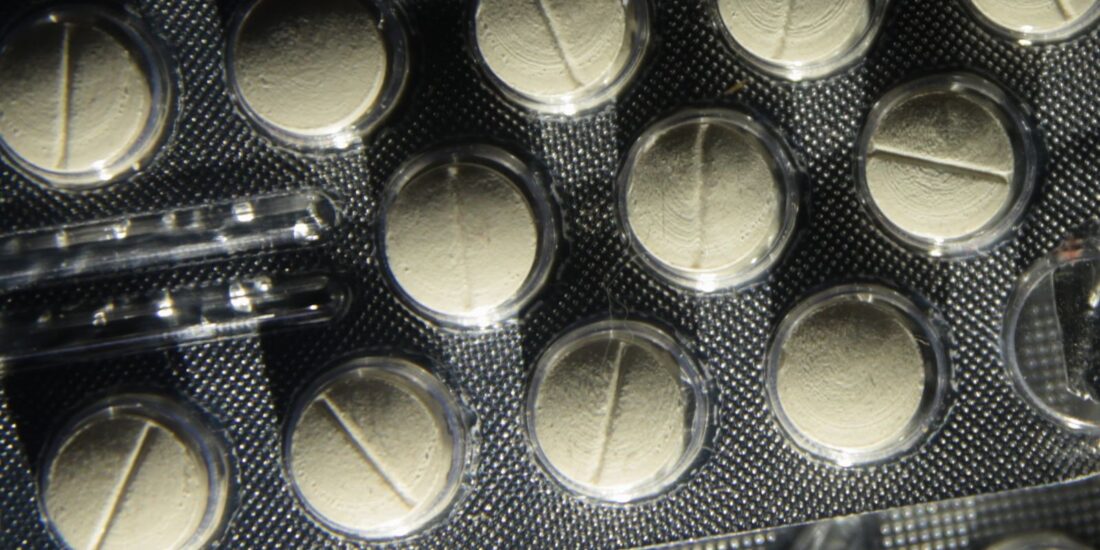 Anvisa aprova Aquipta para prevenção de enxaqueca em adultos