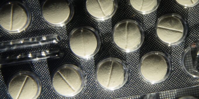 Anvisa aprova Aquipta para prevenção de enxaqueca em adultos