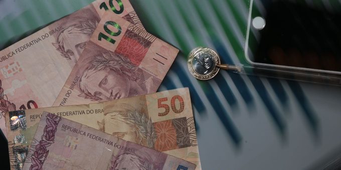 Ata do Copom relaciona corte da Selic à desaceleração da economia