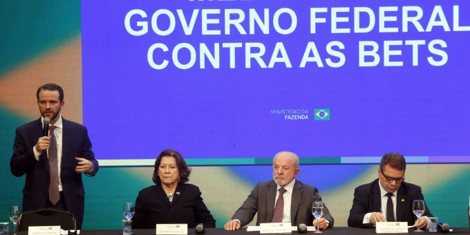 Bets que continuarem ativas após 6 de outubro serão bloqueadas, diz ministro