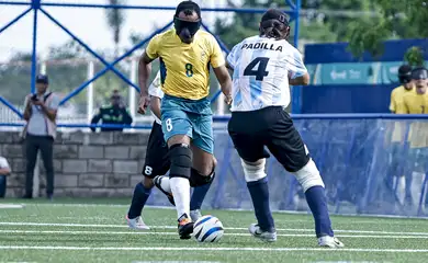 Brasil perde para Argentina e fica com vice na Copa América de futebol de cegas