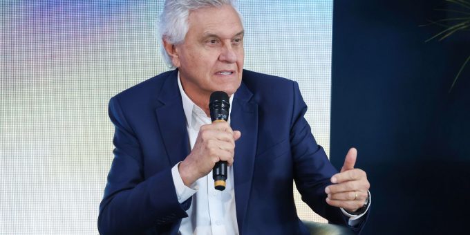 Caiado promete governo transformador e reformas estruturais se eleito presidente
