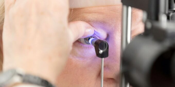 CBO recomenda consultas oftalmológicas regulares desde a maternidade