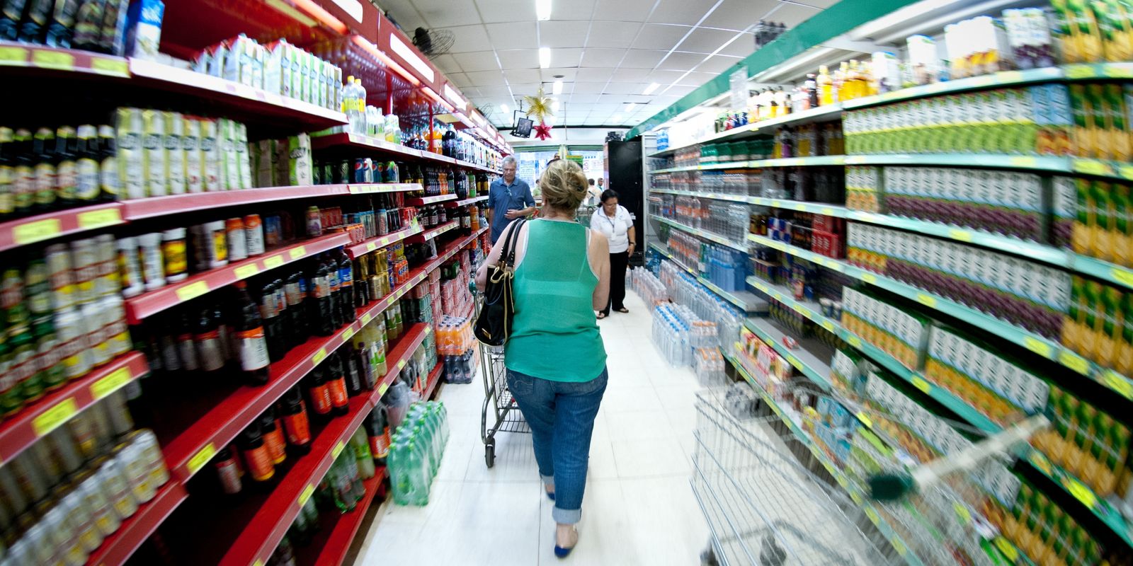 Cesta básica fica mais barata em 25 capitais brasileiras em agosto