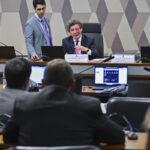 Comissão aprova MP que zera imposto de importação em compras de até US$ 50