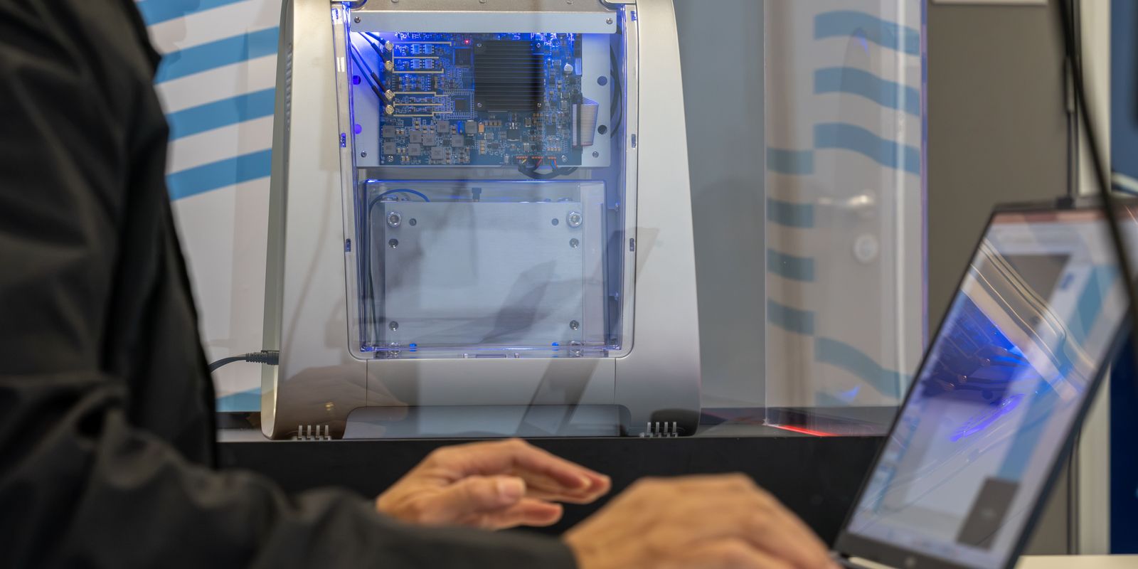 Computador quântico educacional começa a ser usado pelo Senai no Rio