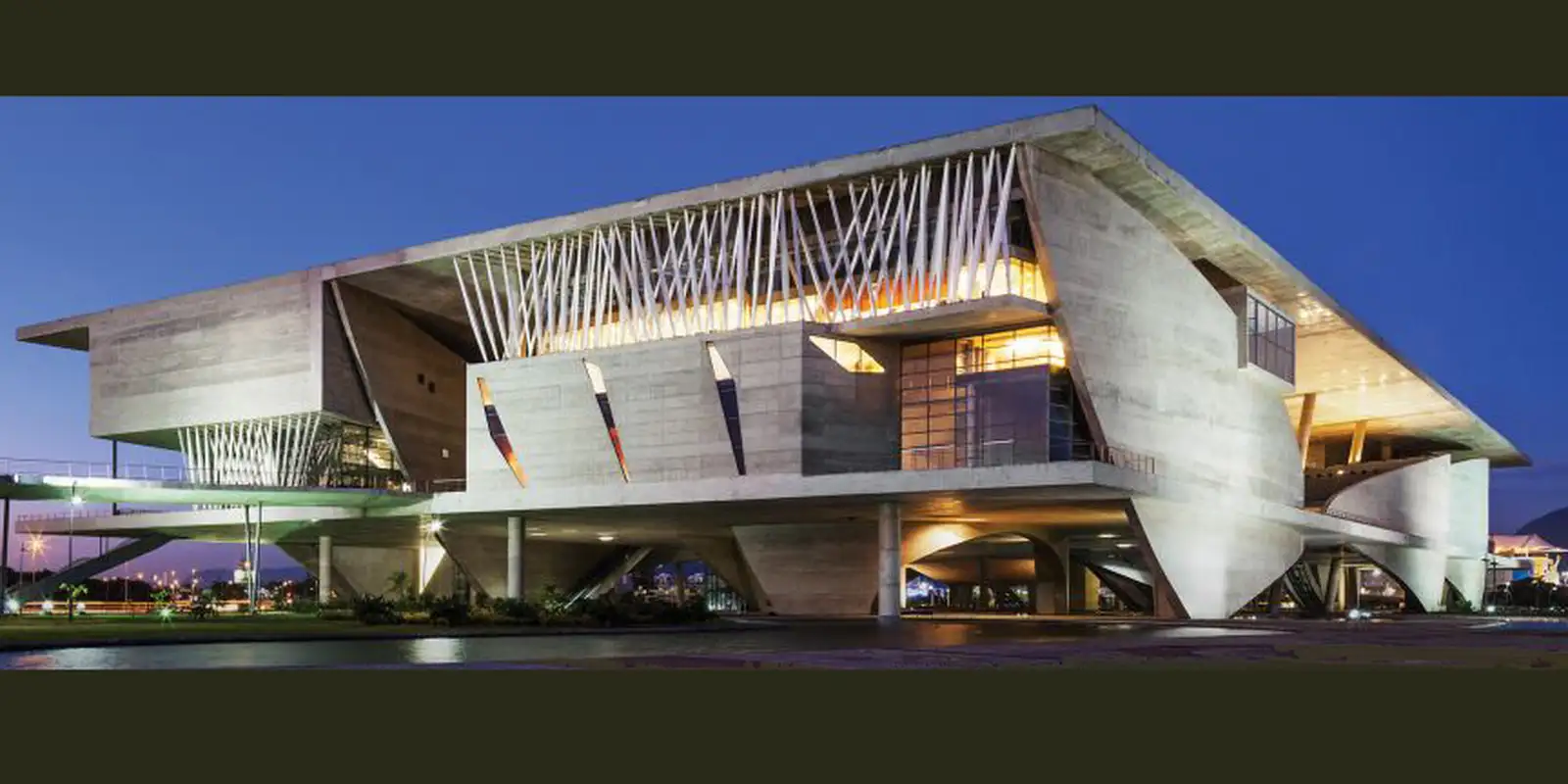 Encontro sobre futuro profissional reúne jovens na Cidade das Artes, no Rio