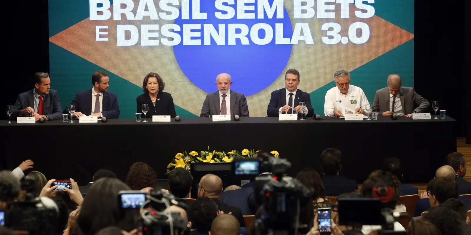 Governo cria terceira fase do Desenrola com compra de dívidas pela União