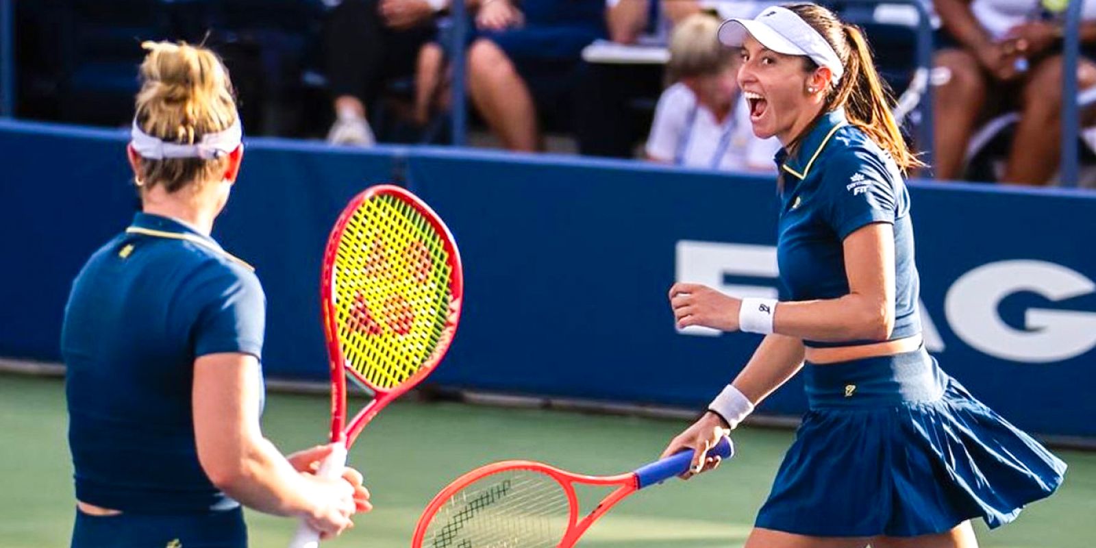 Luisa Stefani disputa vaga na final de duplas do US Open nesta quarta