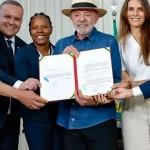 Lula sanciona lei com diretrizes permanentes para o futebol feminino