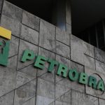 Petrobras batiza navio que navegou com tripulação 100% feminina