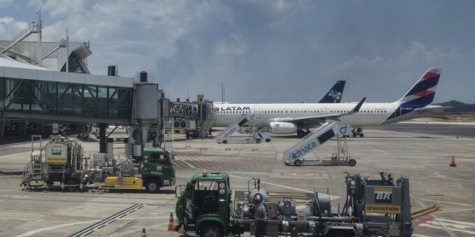 Petrobras eleva preço médio do querosene de aviação em 13,9%
