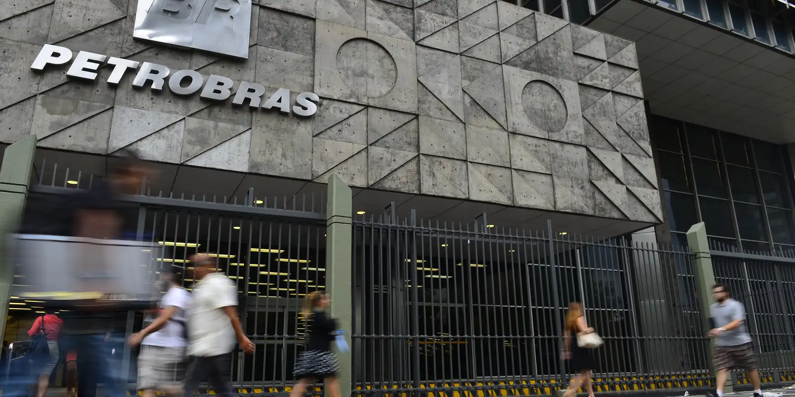 Petrobras fecha contrato de 22 anos para comprar GNL dos Estados Unidos