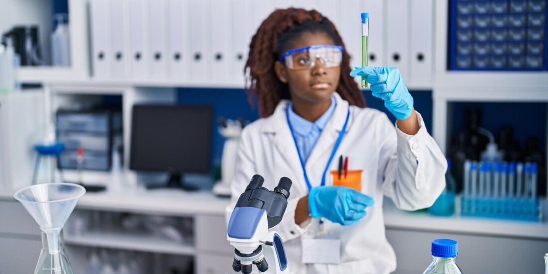 Prêmio Mulheres e Ciência recebe inscrições até quinta-feira (10)