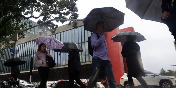 Seis cidades de São Paulo decretam emergência após chuvas no Vale do Ribeira