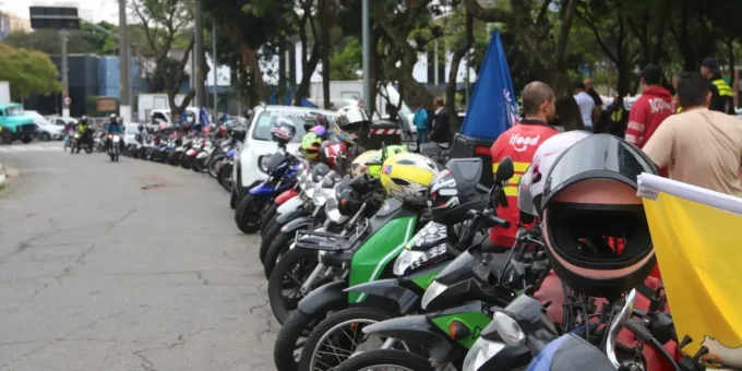 Só 19,4% dos motociclistas de aplicativos têm cobertura previdenciária