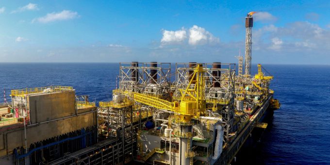 ANP realiza leilões com 326 blocos de petróleo e gás no Rio
