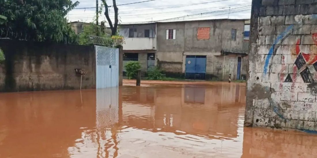 Chuva muda local de votação de eleitores em Itapevi neste domingo