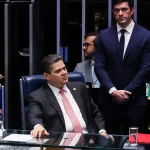 Congresso promulga aposentadoria especial para agentes de saúde