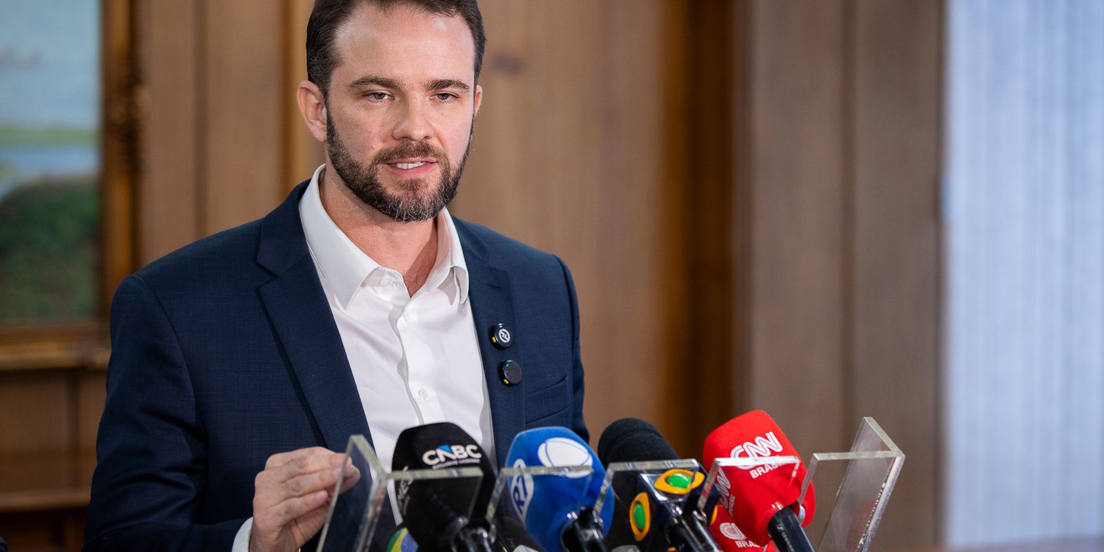 Durigan mantém previsão de superávit no Orçamento de 2027