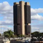 Economistas divergem sobre corte de gastos para conter dívida pública