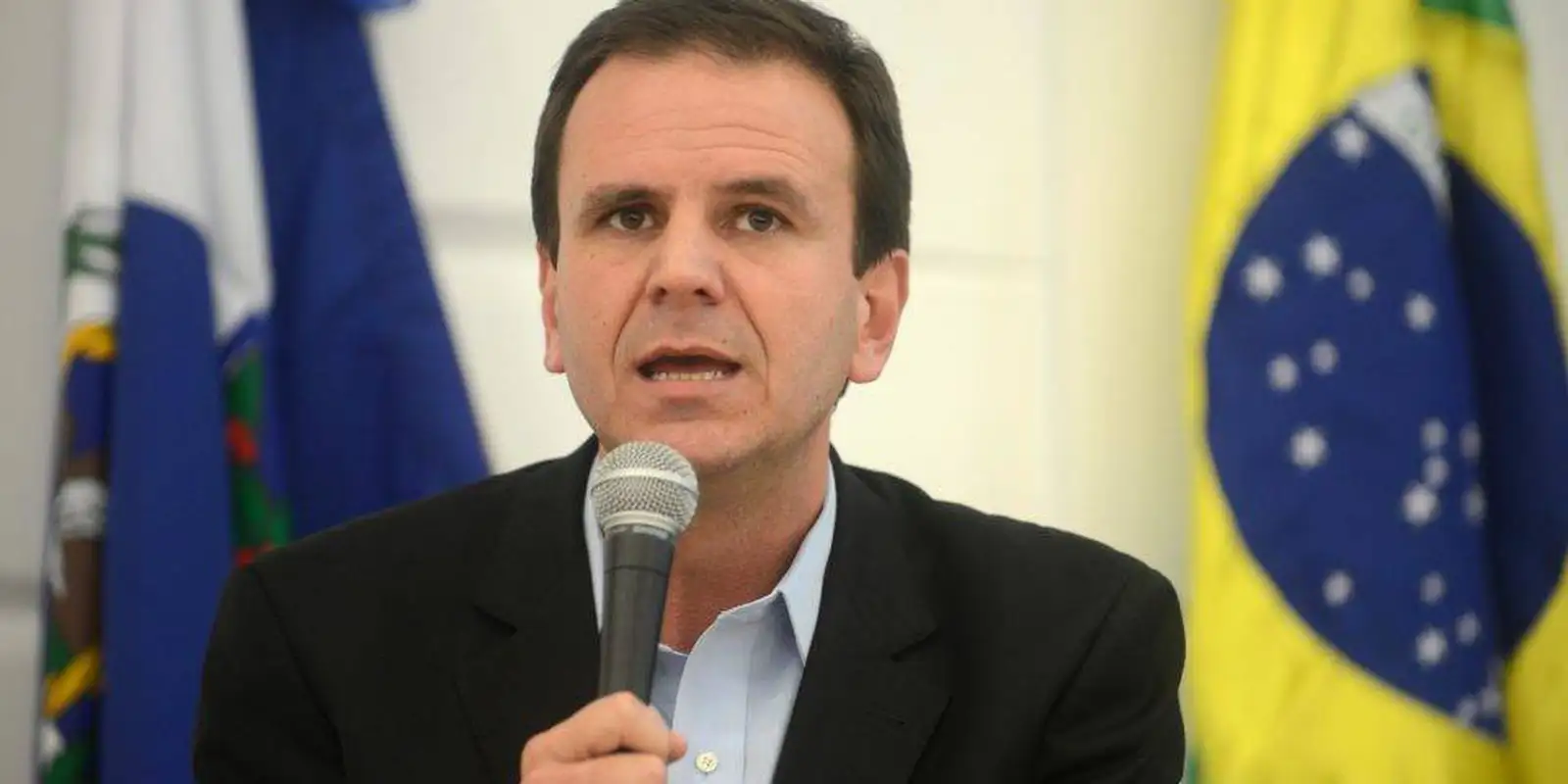 Eduardo Paes desiste de candidatura ao governo do Rio após decisão do STF