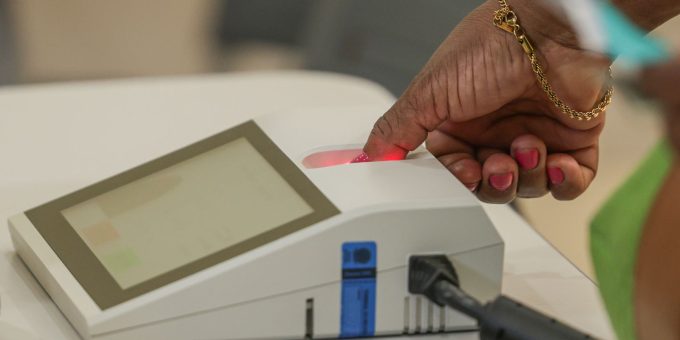 Eleições 2026 definem governadores, senadores e deputados mais votados