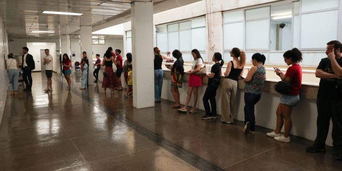 Eleitores devem consultar local de votação antes do segundo turno neste domingo