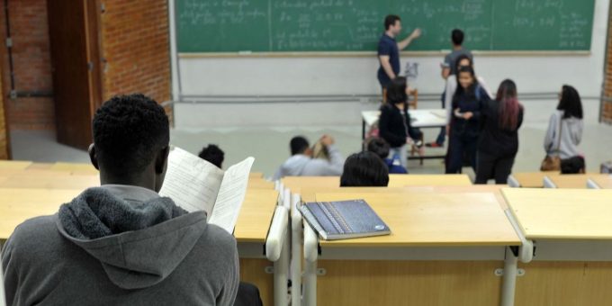Enade 2026: ingressantes devem responder questionário até 18 de dezembro