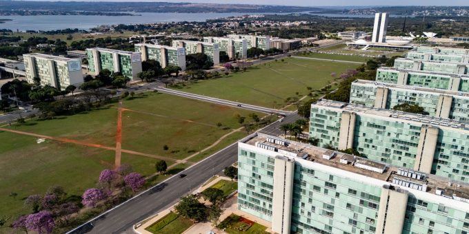 Entidades de servidores federais divulgam manifesto antes do segundo turno