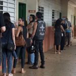 Estudantes relatam agressões políticas em escolas após eleição presidencial