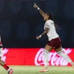 Flamengo empata sem gols com Estudiantes e decide vaga no Maracanã