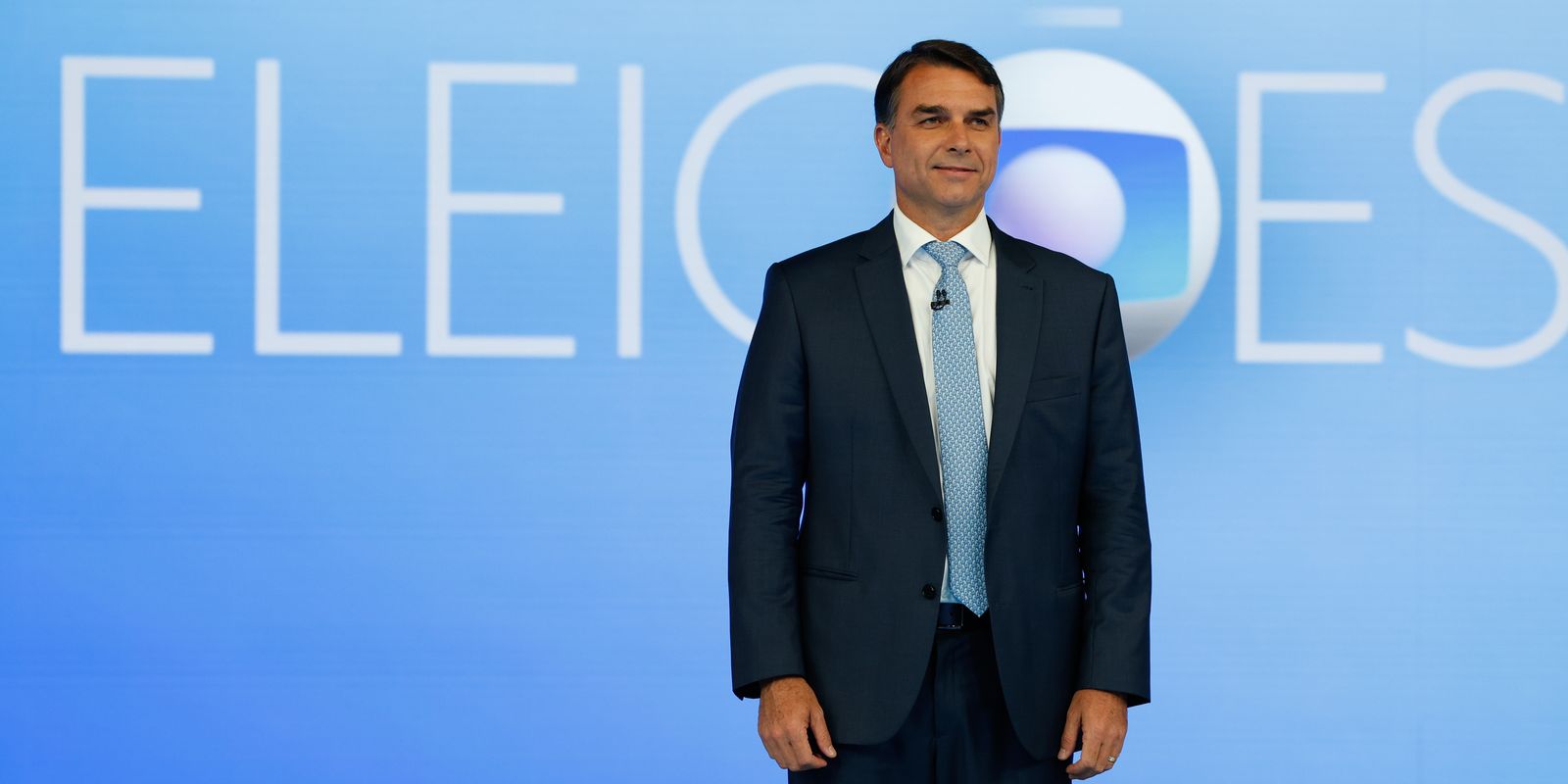 Flávio Bolsonaro afirma acreditar na inocência de policial acusado pela morte de Ana Clara