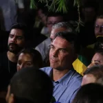Flávio Bolsonaro condiciona liberação de sigilos a dados de Lula
