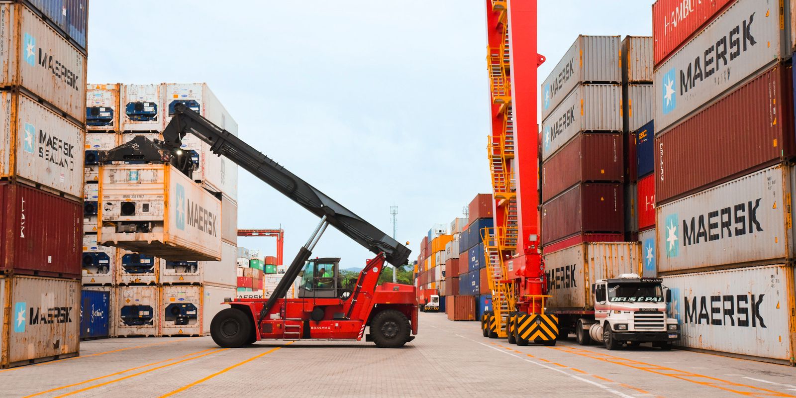 Governo abre crédito de R$ 6,49 bilhões para exportadores