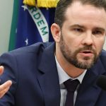 Governo deve enviar MP do Imposto Seletivo após eleições, diz Durigan