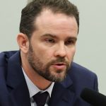 Governo discutirá medidas com mercado para cumprir meta fiscal, diz Durigan